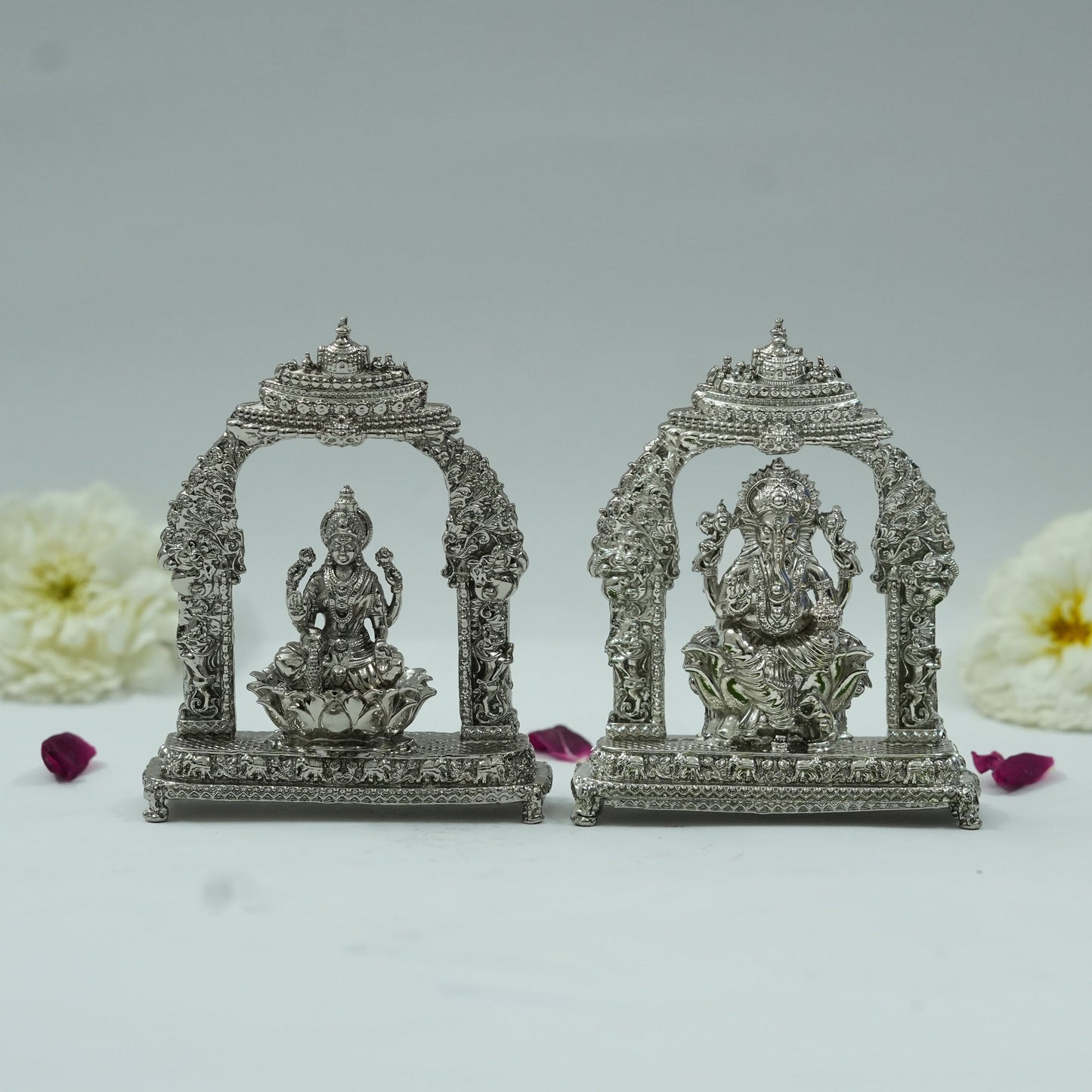 Divine Goddess Lakshmi and Ganesh Murti – Handcrafted Pooja Murti for Home & Temple