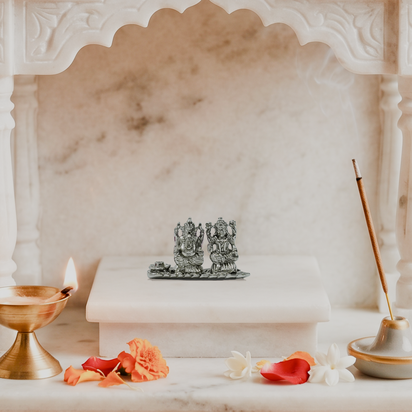 Lakshmi Ganesha Idol Set – Handcrafted Prosperity & Wisdom Murti for Pooja & Gifting