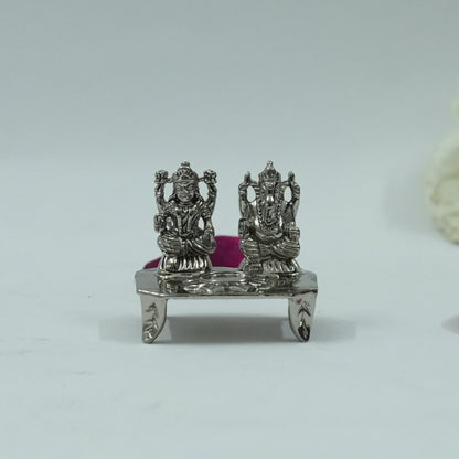 Lakshmi Ganesha Idol Set – Handcrafted Prosperity & Wisdom Murti for Pooja & Gifting