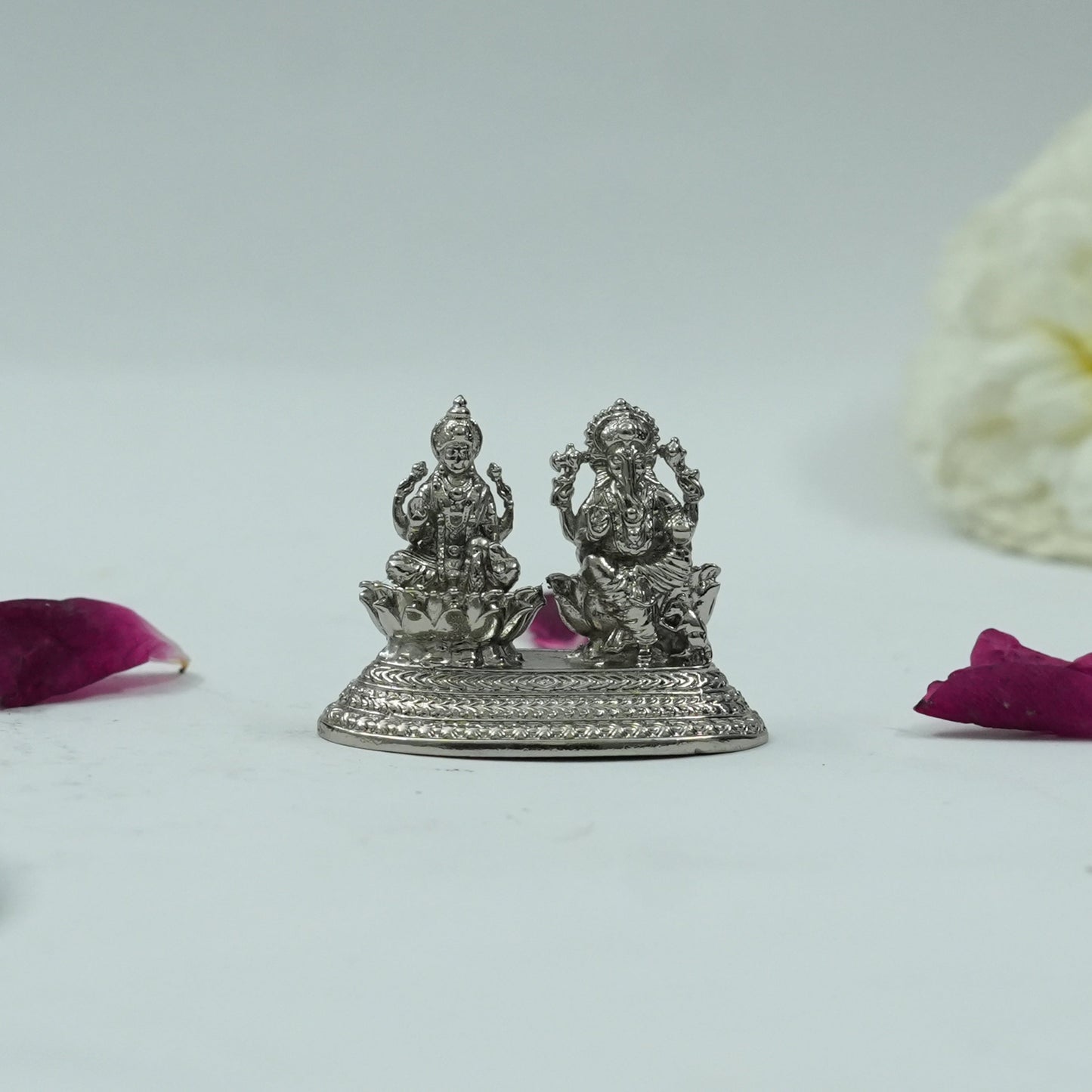 Lakshmi Ganesha Idol Set – Handcrafted Prosperity & Wisdom Murti for Pooja & Gifting