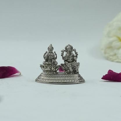 Lakshmi Ganesha Idol Set – Handcrafted Prosperity & Wisdom Murti for Pooja & Gifting