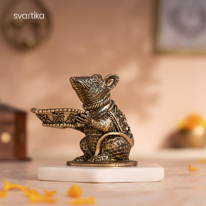 Brass Mushak Diya for Pooja | Antique Aarti Diya (3 Inch)