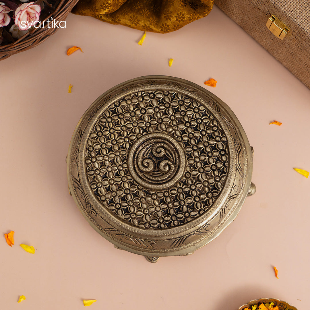 Brass Round Pooja Chowki (6.5 Inch)
