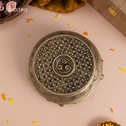 Brass Round Pooja Chowki (6.5 Inch)