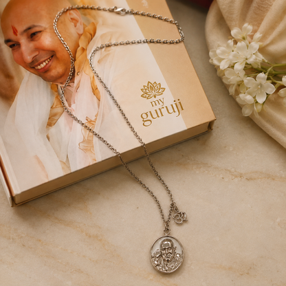 Shukrana Guru Ji Pendant with Chain | Bade Mandir Guru Ji Brass Pendant with Silver Finish