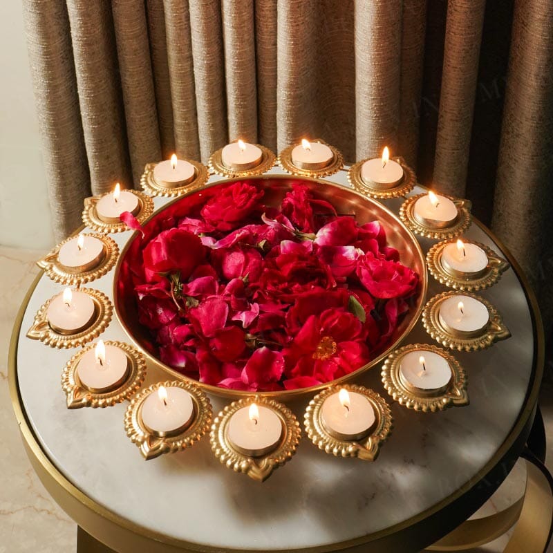 Aesthetic Floral Urli With Diya