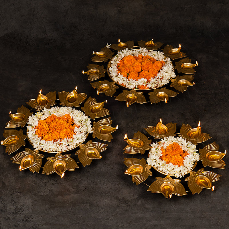 Astounding Lotus Diya Urli