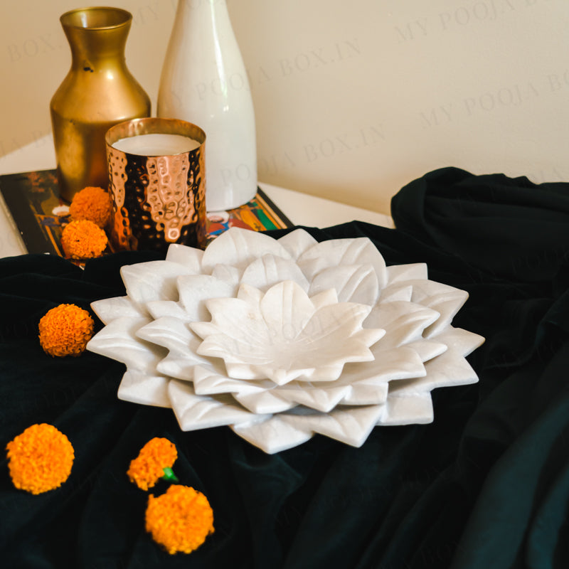 Exquisite Floral Marble Urli