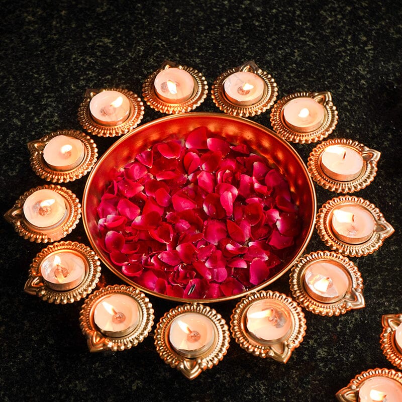 Aesthetic Floral Urli With Diya