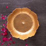 Decorative Scallop Golden Urli