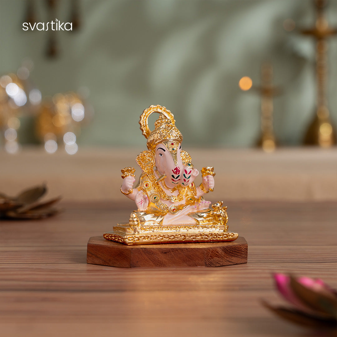 Dagdusheth Halwai Ganpati Murti - Gold Plated