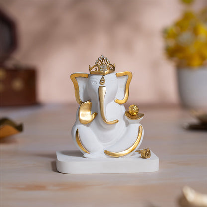 Mukut Ganesh Idol in Divine Grace