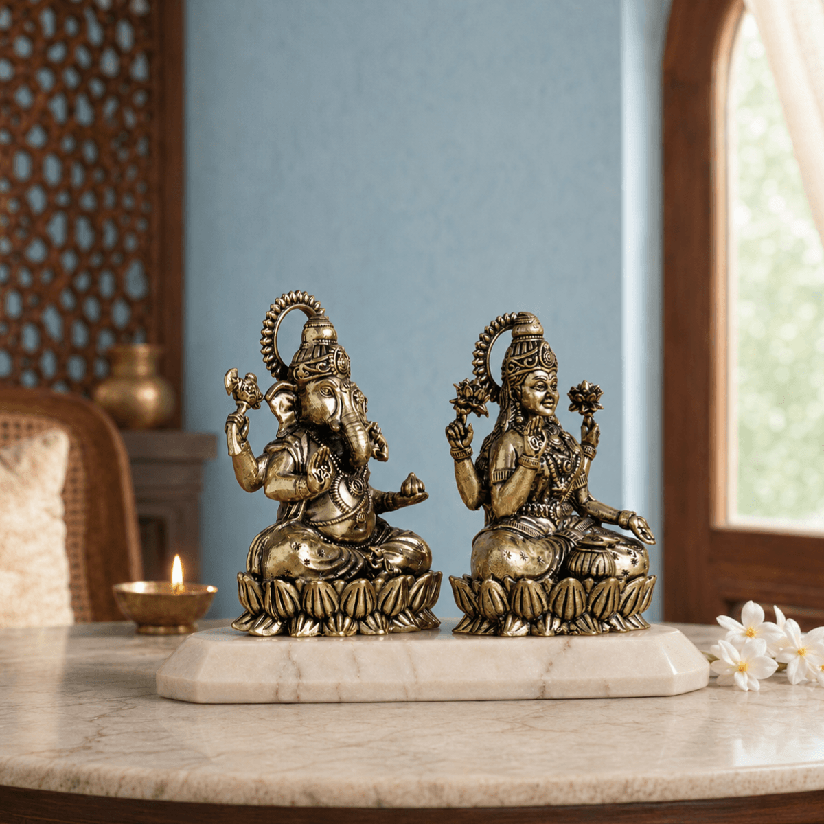 Brass Lakshmi Ganesh Murti On Lotus (3 Inch)