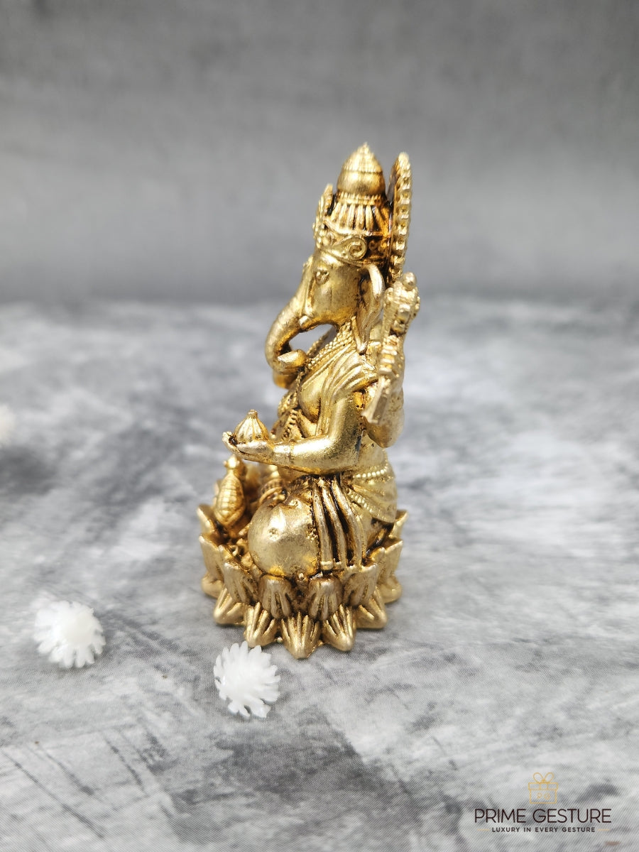 Brass Ganesh Ji Idol – Clarity, Confidence & Right Beginnings