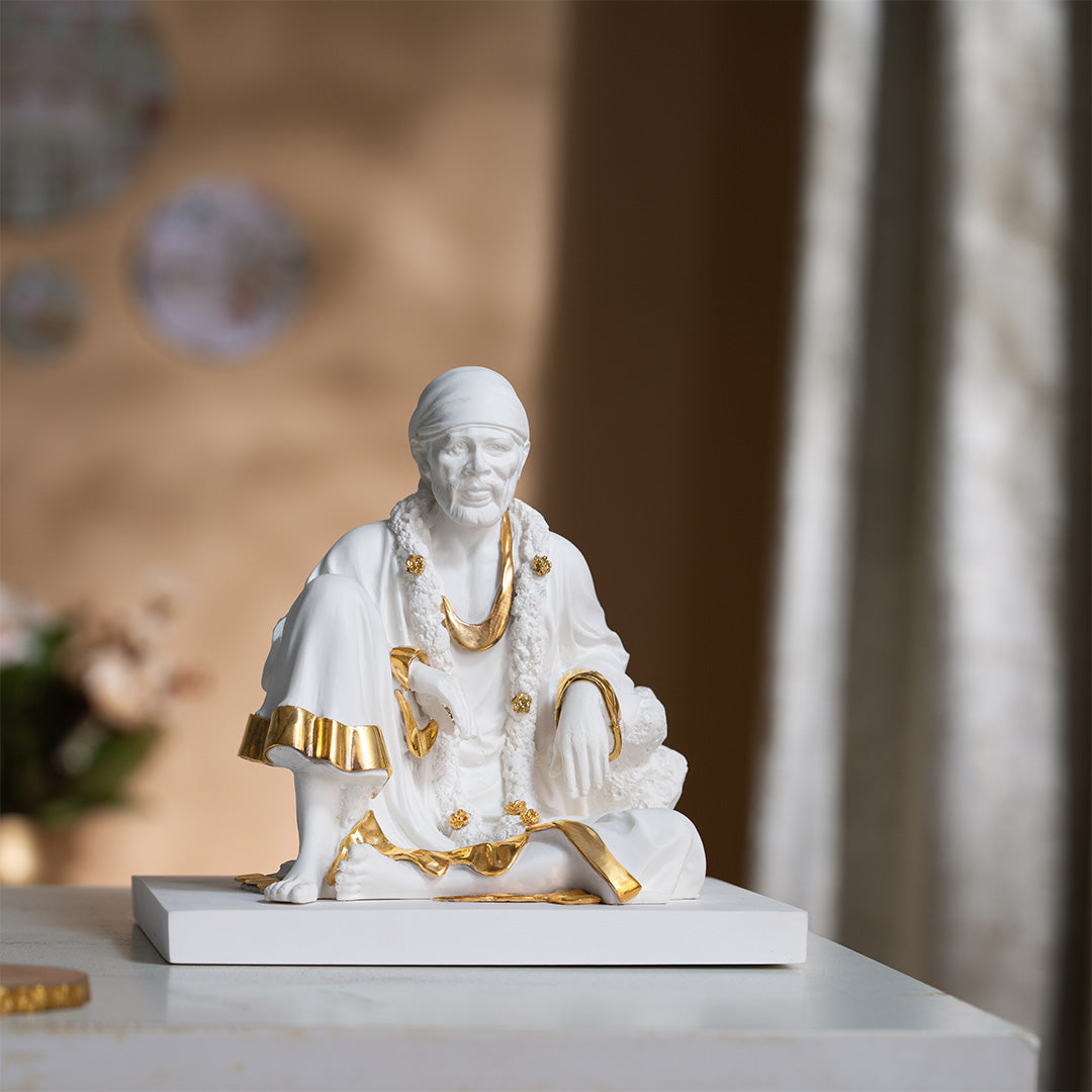 Sai Baba Idol in Peaceful Blessing