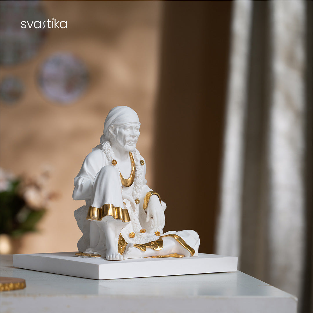 Sai Baba Idol in Peaceful Blessing