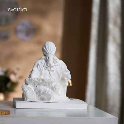 Sai Baba Idol in Peaceful Blessing
