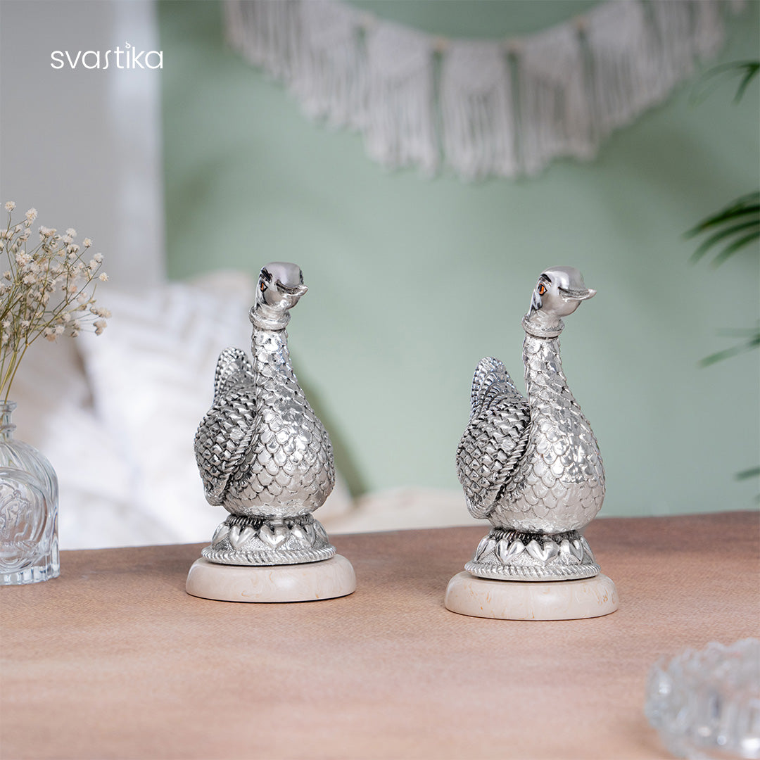Swan of Serenity – Silver Plated Decor (6 Inch)