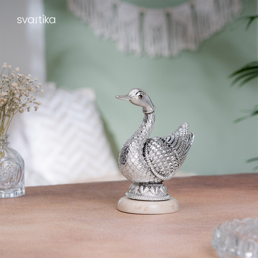Swan of Serenity – Silver Plated Decor (6 Inch)