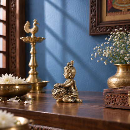 Brass Makhan Chor Krishna Murti with Matki (3 Inch)
