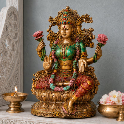 Goddess Lakshmi Maa Antique Murti - 10 Inch