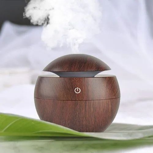 Aroma Diffuser – Wooden Grain USB Humidifier with LED Light | Perfect for Home & Office