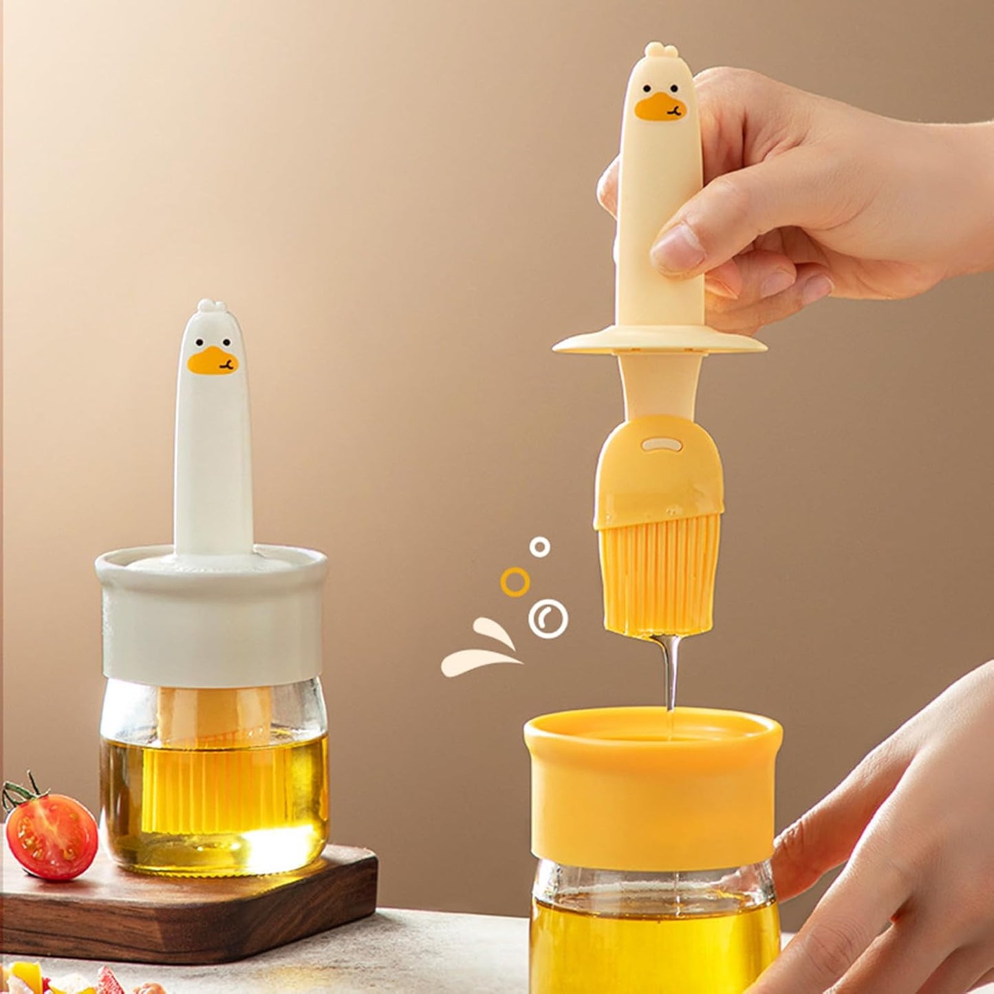 Cute Duck Design Oil Dispenser with Silicone Brush