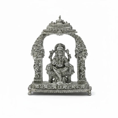 Divine Lord Ganesha Idol with Ornate Arch – Handcrafted Vighnaharta Murti for Pooja & Gifting