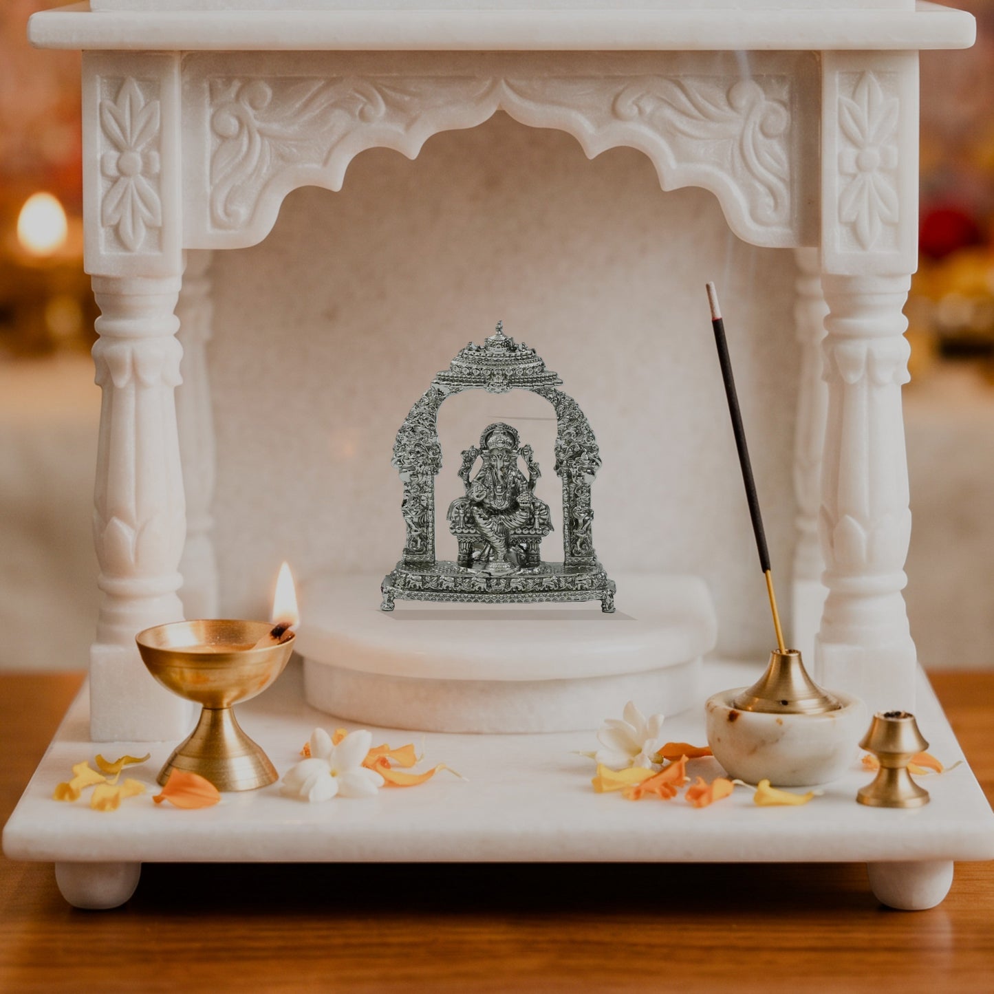 Divine Lord Ganesha Idol with Ornate Arch – Handcrafted Vighnaharta Murti for Pooja & Gifting