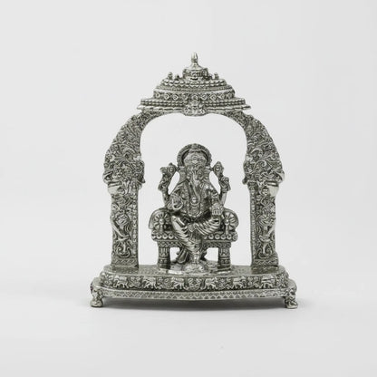 Divine Lord Ganesha Idol with Ornate Arch – Handcrafted Vighnaharta Murti for Pooja & Gifting