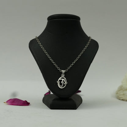 Sacred OM (ॐ) Spiritual Symbol Pendant – Divine Energy & Meditation Pendant for Peace, Protection and Positivity