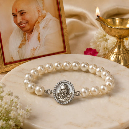 Shukrana Guru Ji Pearl Bracelet | Bade Mandir Guru Ji Brass Charm with Silver Finish