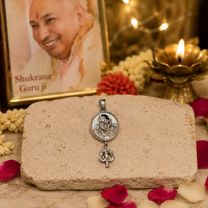 Shukrana Guru Ji Trishul Pendant | Bade Mandir Guru Ji Brass Pendant with Silver Finish